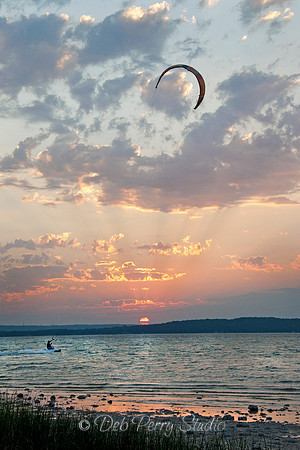Kitesurfing on East Bay