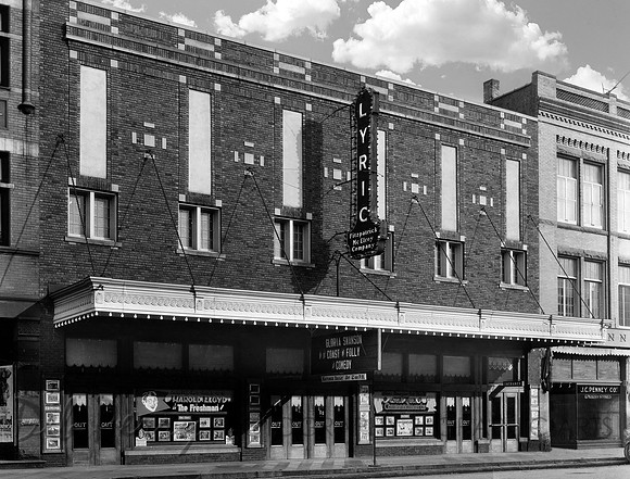 Traverse City Lyric Theatre